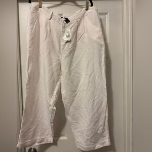 Ashley Stewart White Cropped Ankle Pants